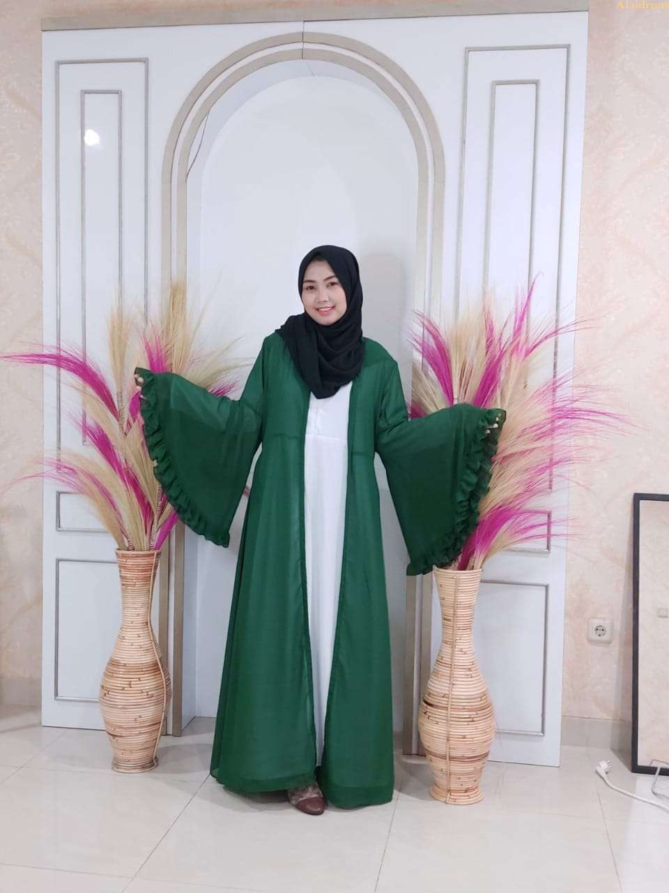 Quibele Abaya Luxury